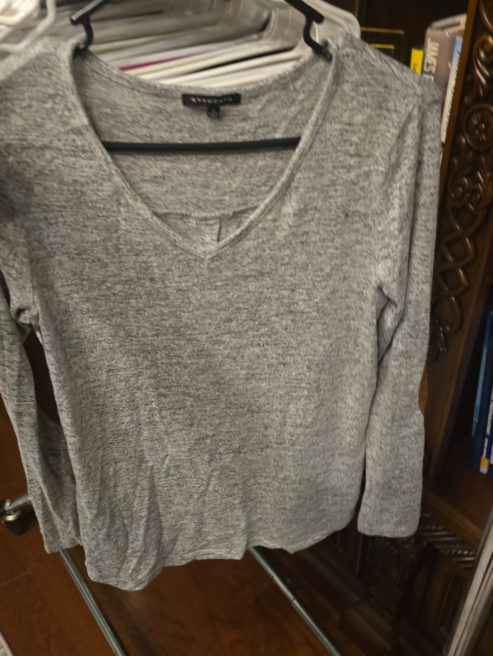 Staccato Gray V-Neck Long Sleeve Tee